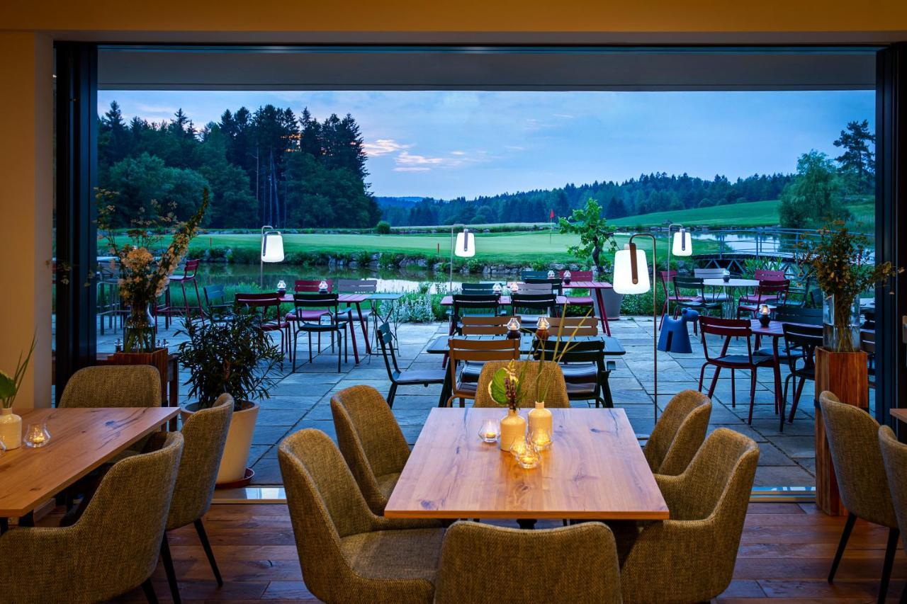 Golfresort Haugschlag ภายนอก รูปภาพ